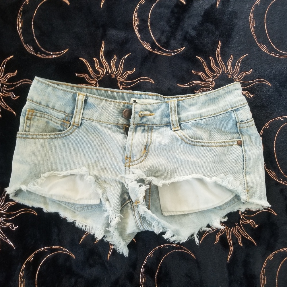 Short LC shorts